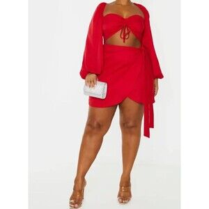 Pretty little thing NWT Red Off Shoulder bodycon Women’s Size Dress 14